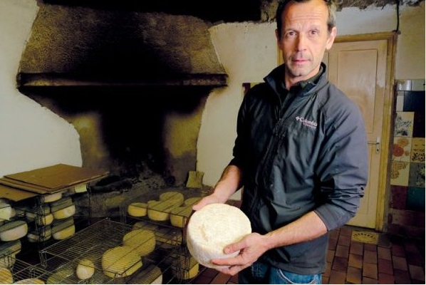 Jean-Jose-Marcellesi-tomme-corse-partenaire-Androuet